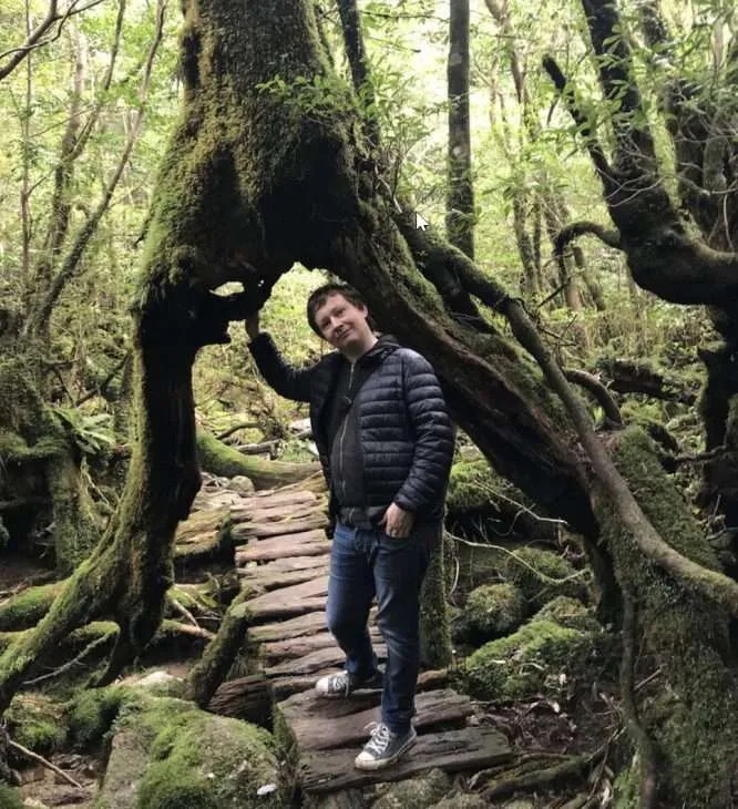 Изучаю лес Сиратани-Унсуйкё на острове Якусима, которым вдохновлялся Миядзаки при работе над аниме "Принцесса Мононоке". Известен 5000-летними кедрами и мхом.
